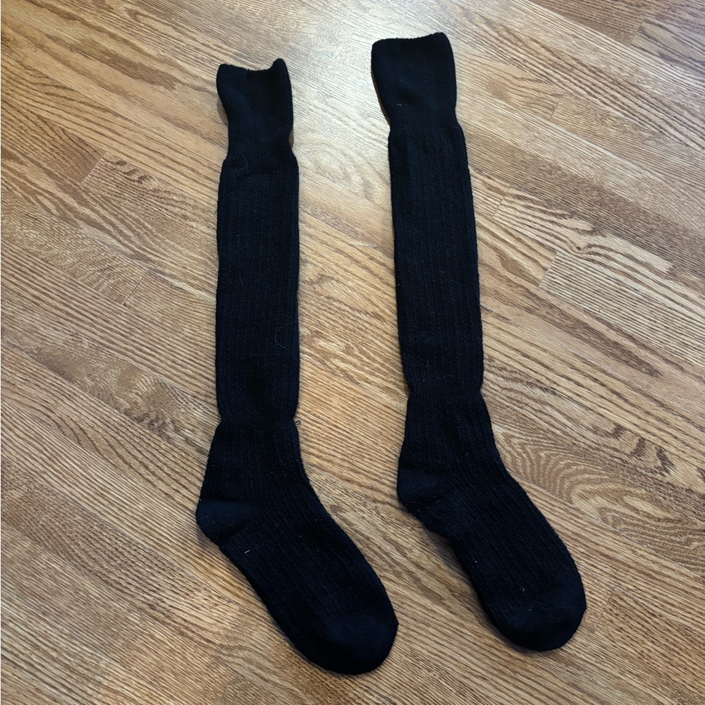 Black Knee-High Socks - Classic Everyday Comfort